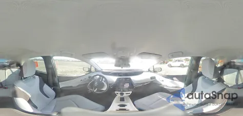 2018 Toyota Prius z USA, uszkodzony, nr VIN JTDKARFU5J3553036